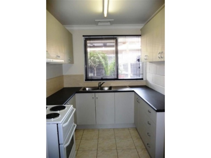 2/51 Thames Promenade, Chelsea VIC 3196