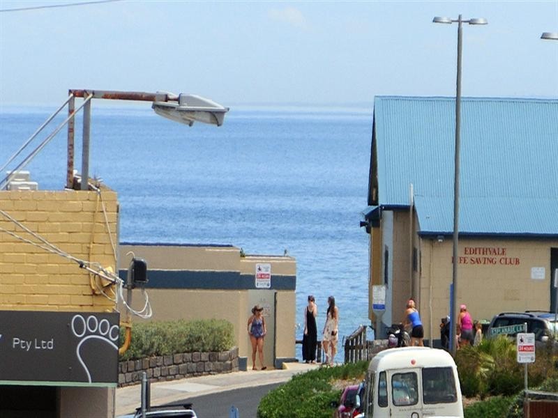 1/221 Station Street, Edithvale VIC 3196