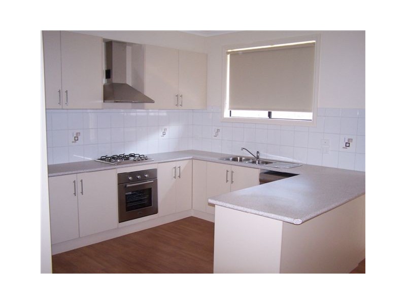 2/31 East Road, Seaford VIC 3198