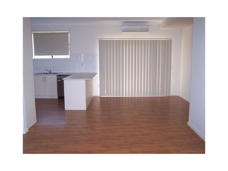 2/31 East Road, Seaford VIC 3198