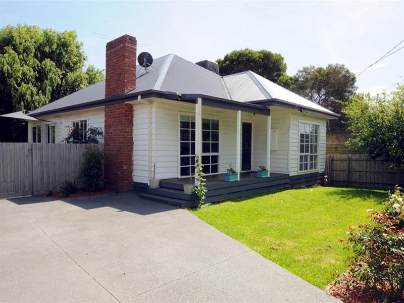 9 Sturdee Street, Chelsea VIC 3196
