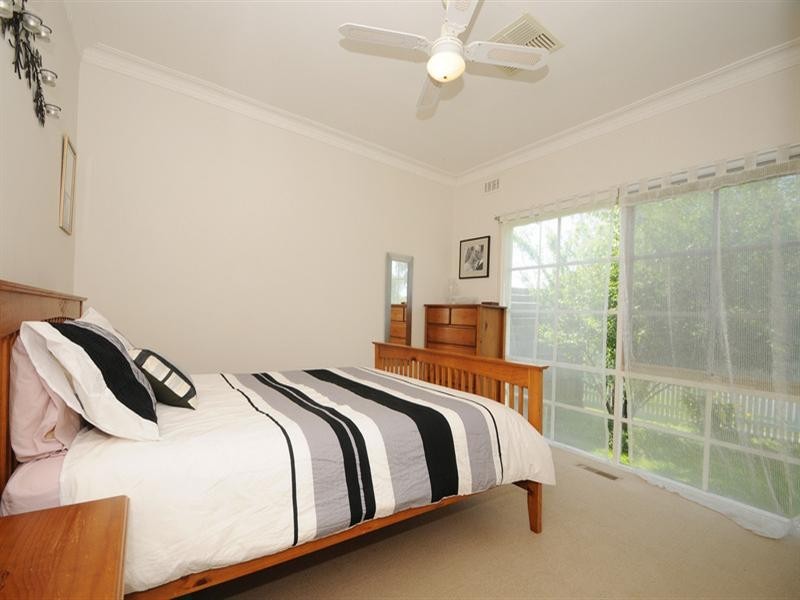 9 Sturdee Street, Chelsea VIC 3196