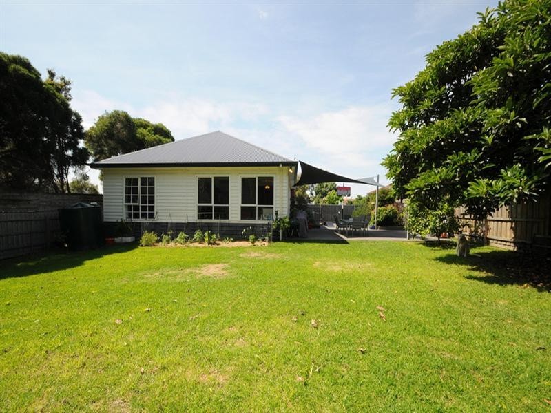 9 Sturdee Street, Chelsea VIC 3196