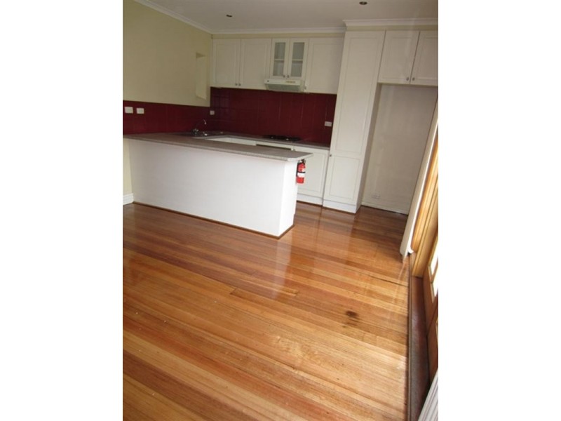 10 Raymond Road, Seaford VIC 3198