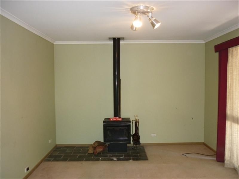 136 Railway Parade, Seaford VIC 3198