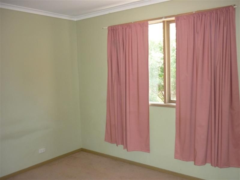 136 Railway Parade, Seaford VIC 3198