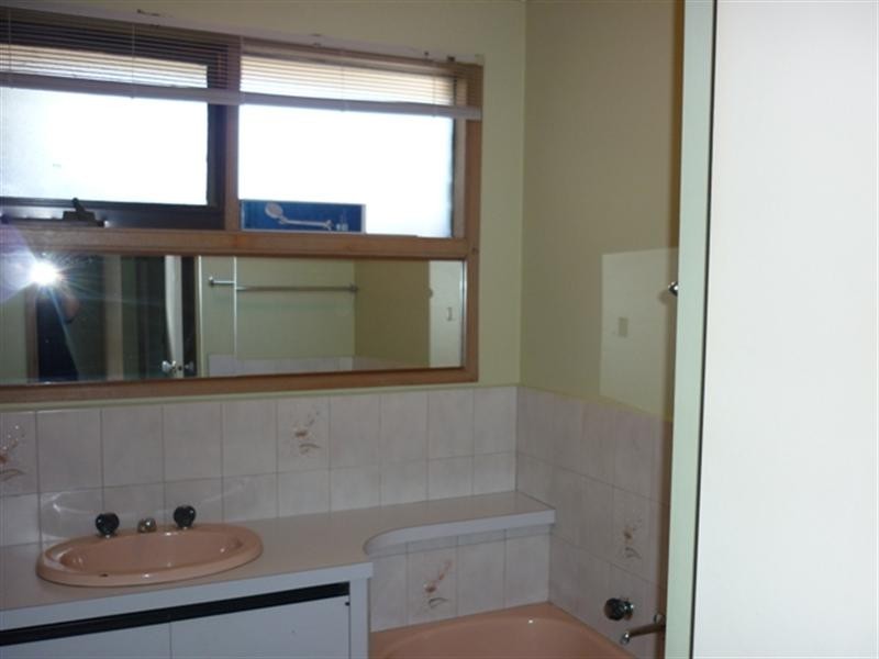 136 Railway Parade, Seaford VIC 3198