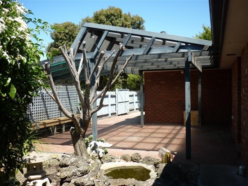 136 Railway Parade, Seaford VIC 3198