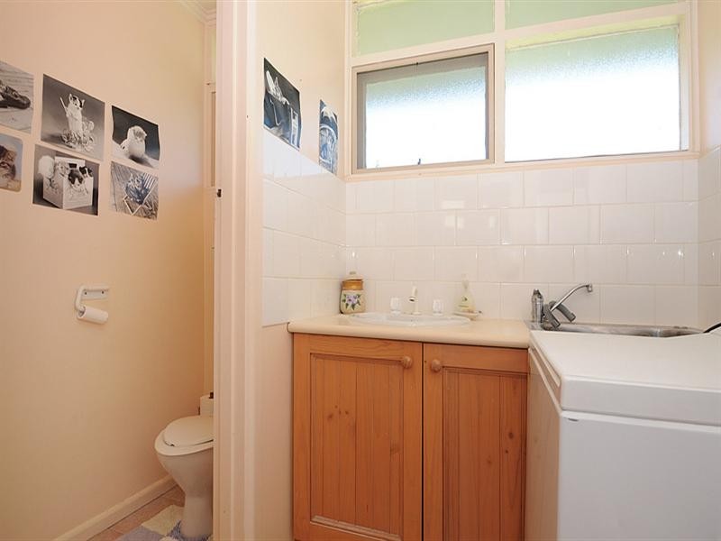 2/13 Swanpool Avenue, Chelsea VIC 3196