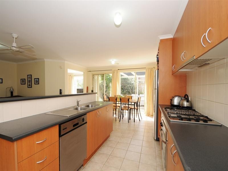 32 Pacific Drive, Aspendale Gardens VIC 3195