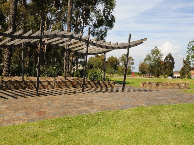 32 Pacific Drive, Aspendale Gardens VIC 3195