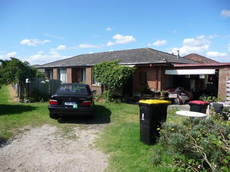 9 Bondi Road, Bonbeach VIC 3196