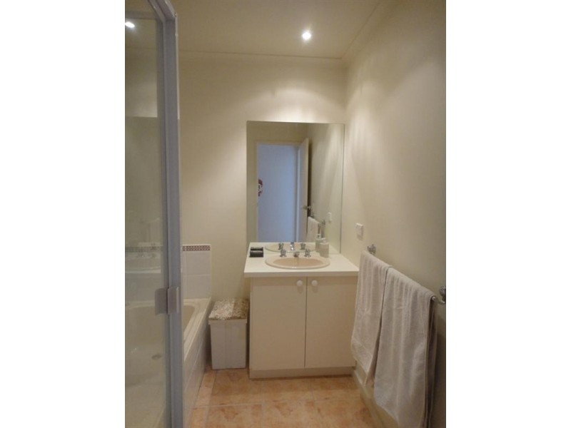 2/383 Station Street, Chelsea VIC 3196