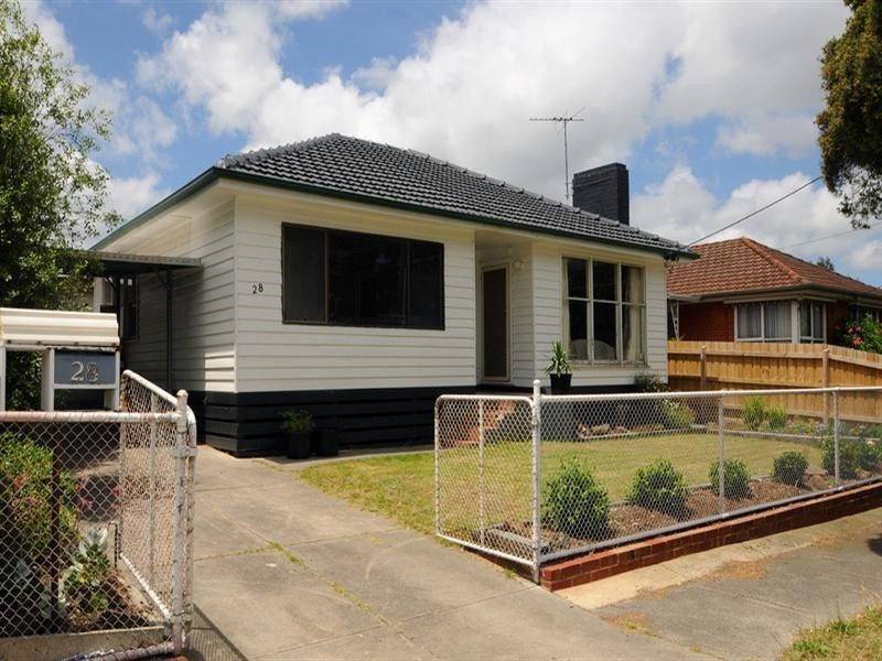 28 Burns Street, Frankston VIC 3199