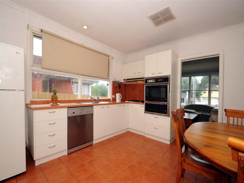 28 Burns Street, Frankston VIC 3199