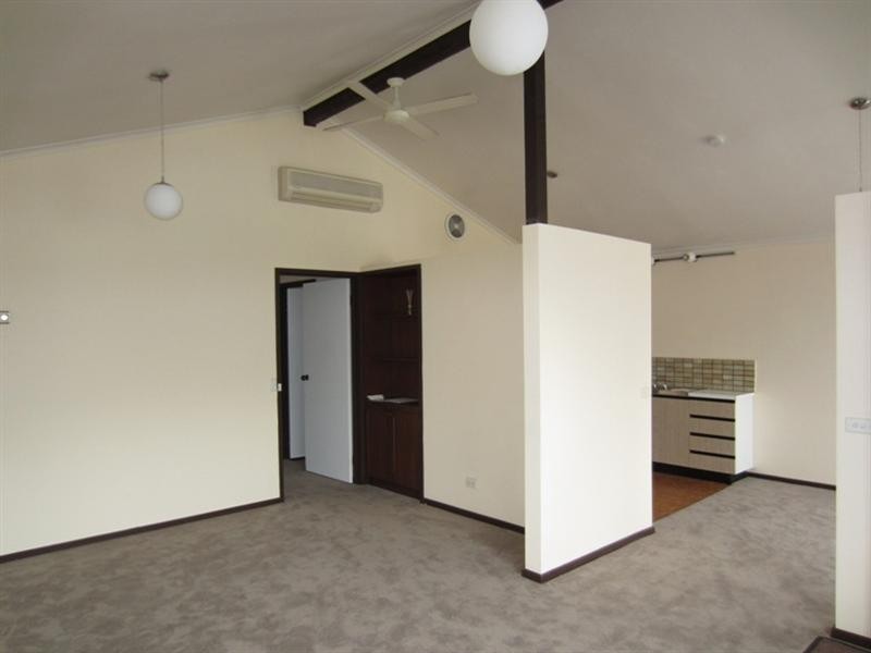 8 Chelbara Court, Chelsea VIC 3196