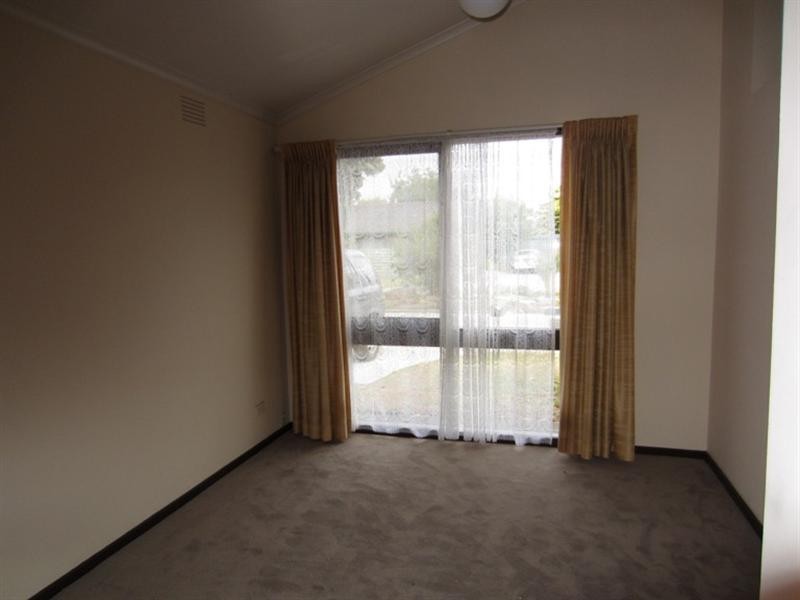 8 Chelbara Court, Chelsea VIC 3196