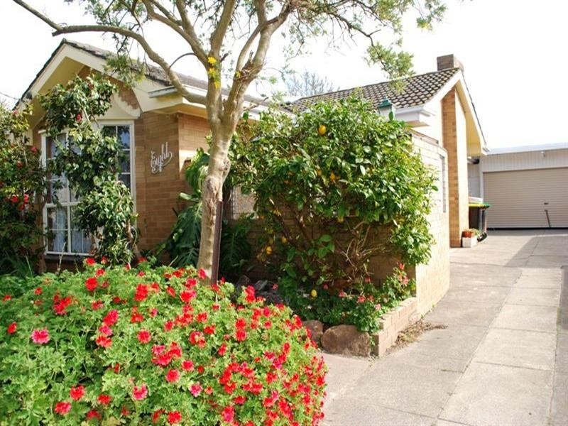 8 Sutton Street, Chelsea Heights VIC 3196