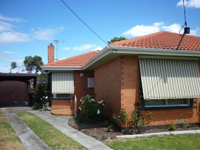 30 Hayman Avenue, Seaford VIC 3198