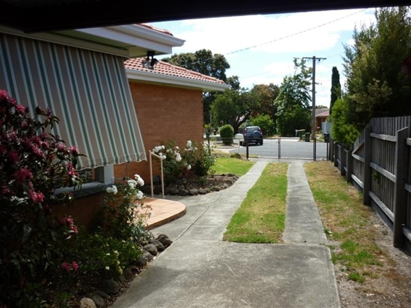 30 Hayman Avenue, Seaford VIC 3198