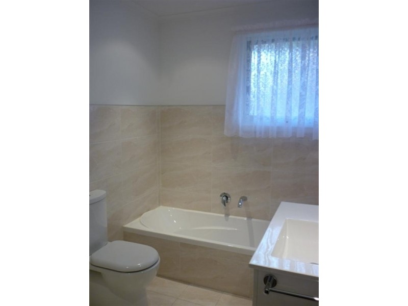 30 Hayman Avenue, Seaford VIC 3198