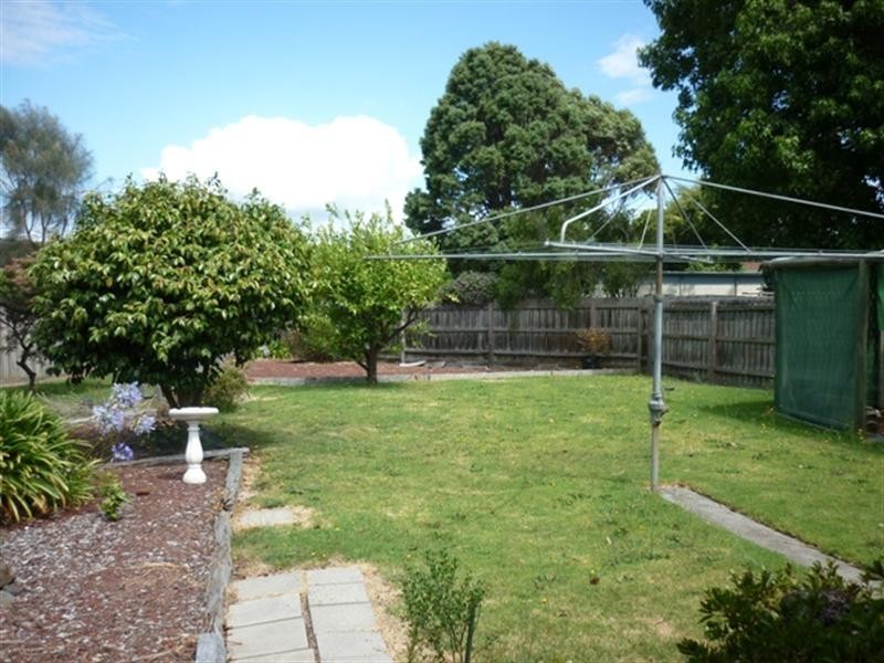 30 Hayman Avenue, Seaford VIC 3198
