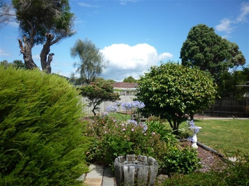 30 Hayman Avenue, Seaford VIC 3198