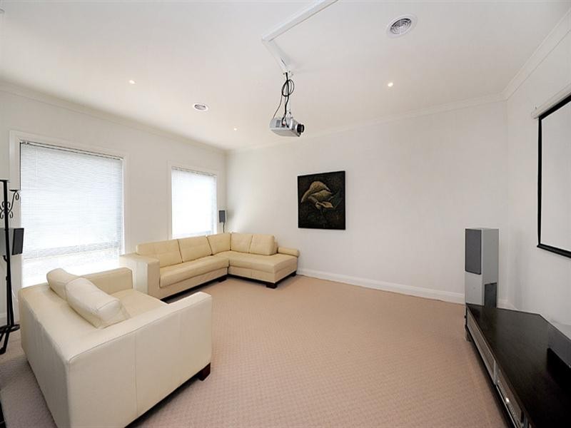 46 Harbour Drive, Patterson Lakes VIC 3197