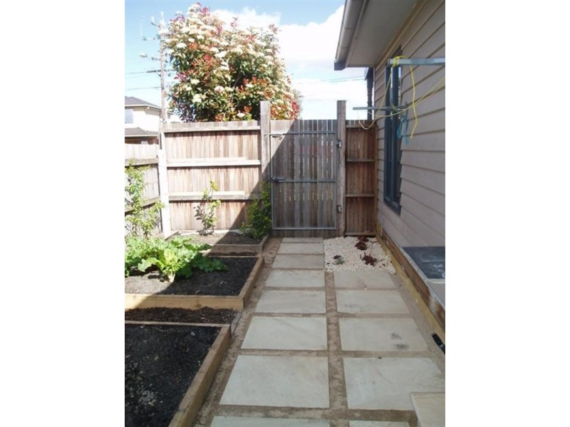 61 Ella Grove, Chelsea VIC 3196