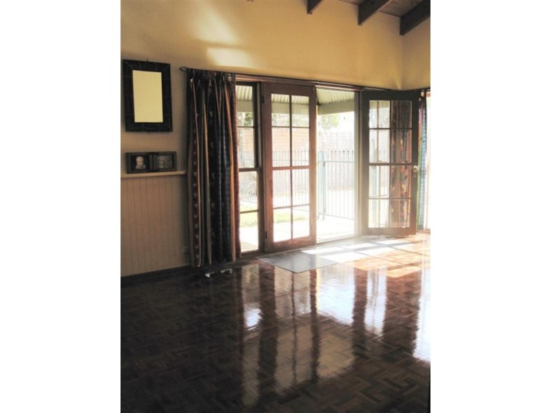 379 Station Street, Chelsea VIC 3196