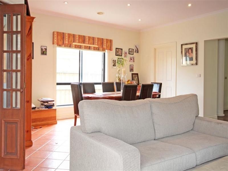 18 Harbour Drive, Patterson Lakes VIC 3197