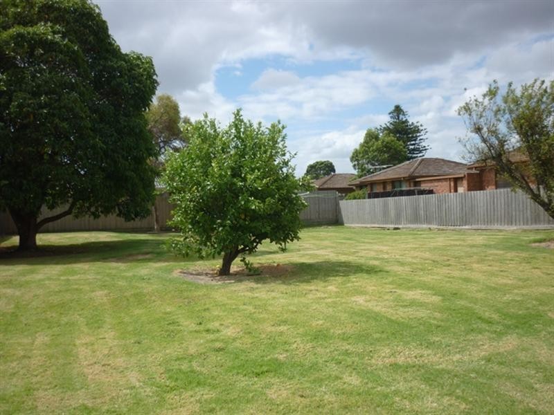 21A Governor Road, Mordialloc VIC 3195