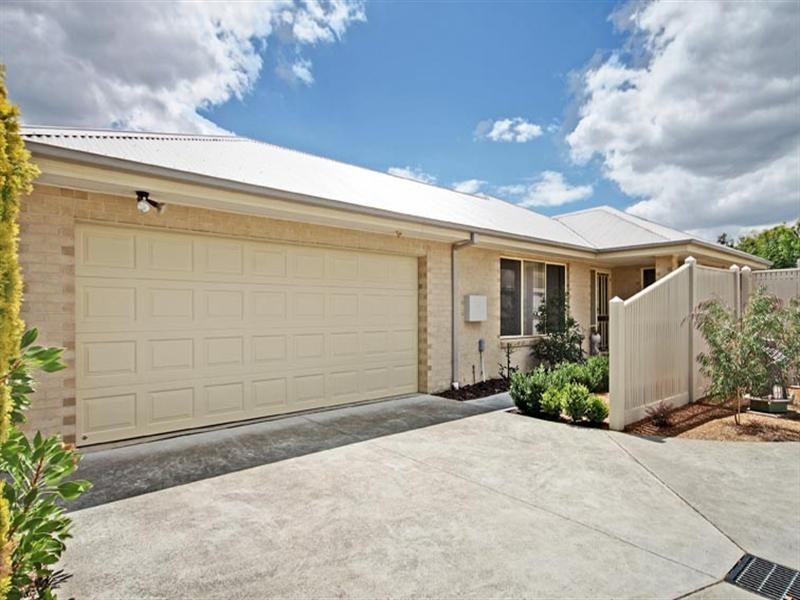 2/15 Swanpool Avenue, Chelsea VIC 3196