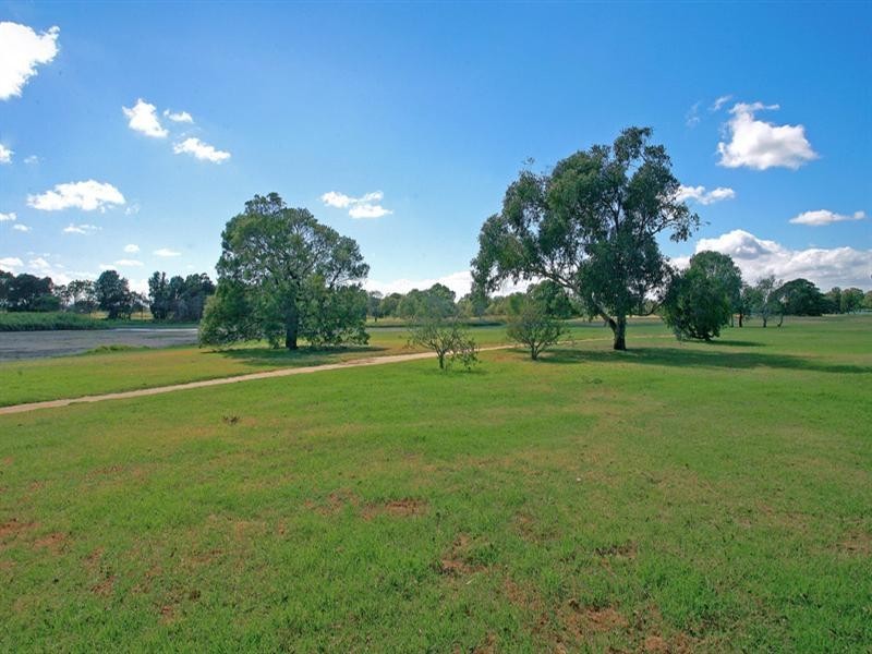 39 Tudor Court, Edithvale VIC 3196