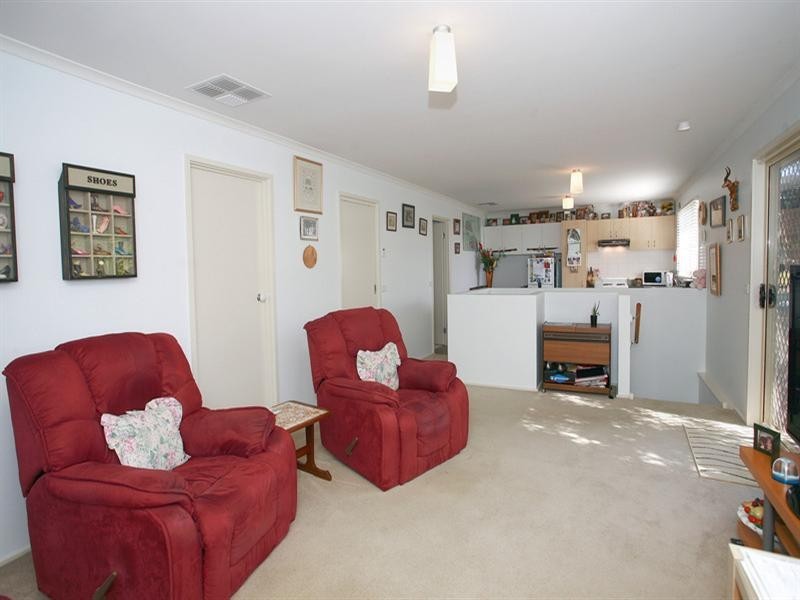 2/82 Fraser Avenue, Edithvale VIC 3196