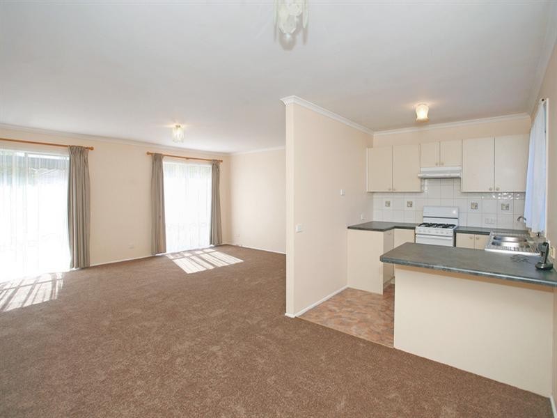 2/82 Fraser Avenue, Edithvale VIC 3196