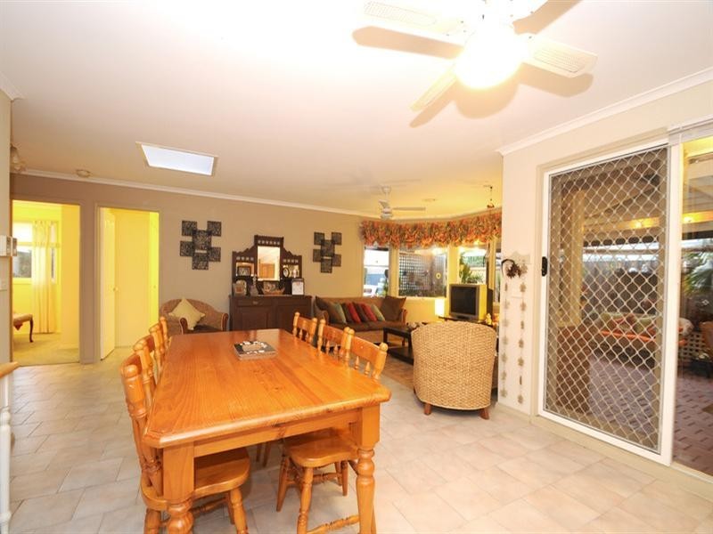 64 Branagan Drive, Aspendale Gardens VIC 3195