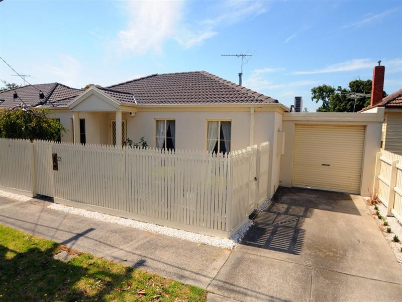 22 Glenbrook Avenue, Bonbeach VIC 3196