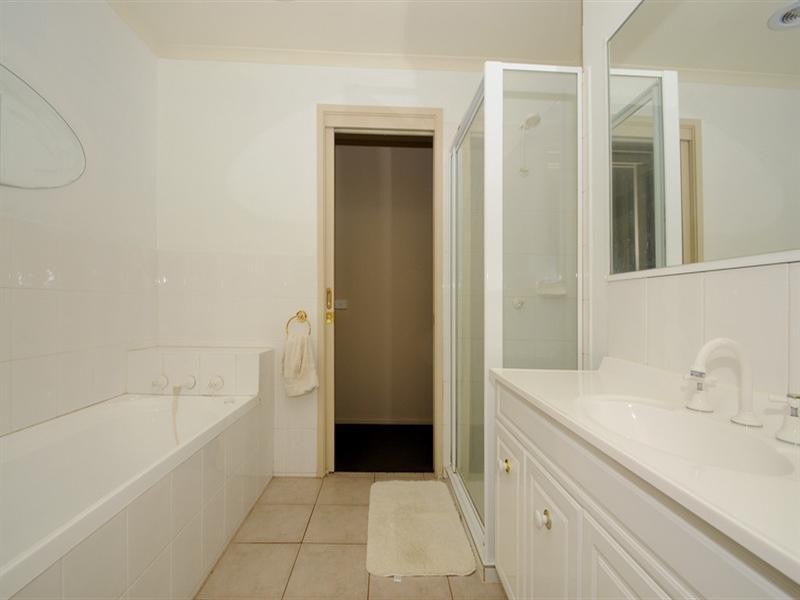 22 Glenbrook Avenue, Bonbeach VIC 3196