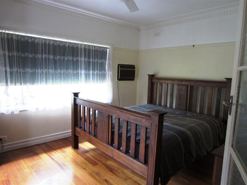 2 Berry Avenue, Edithvale VIC 3196