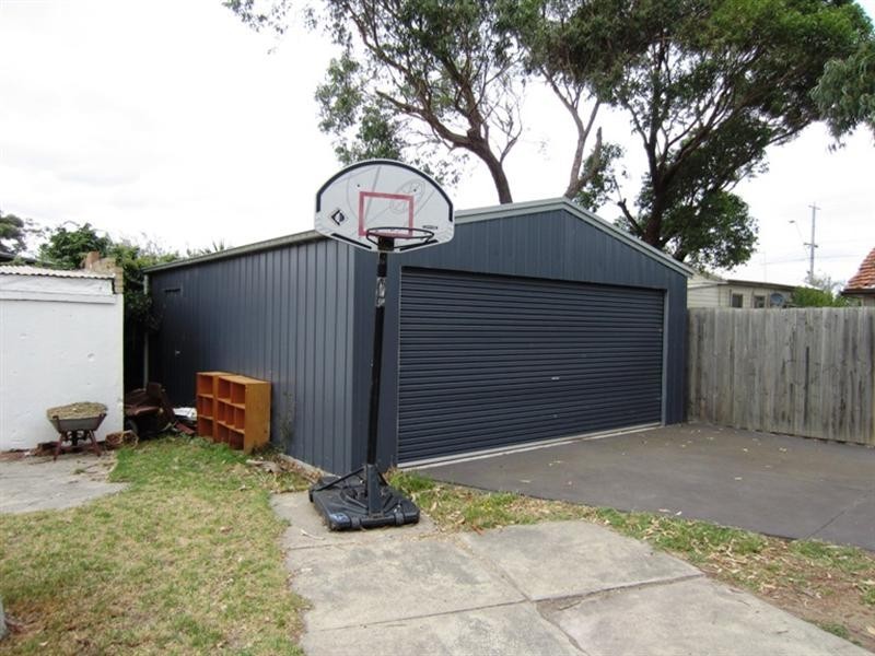 2 Berry Avenue, Edithvale VIC 3196