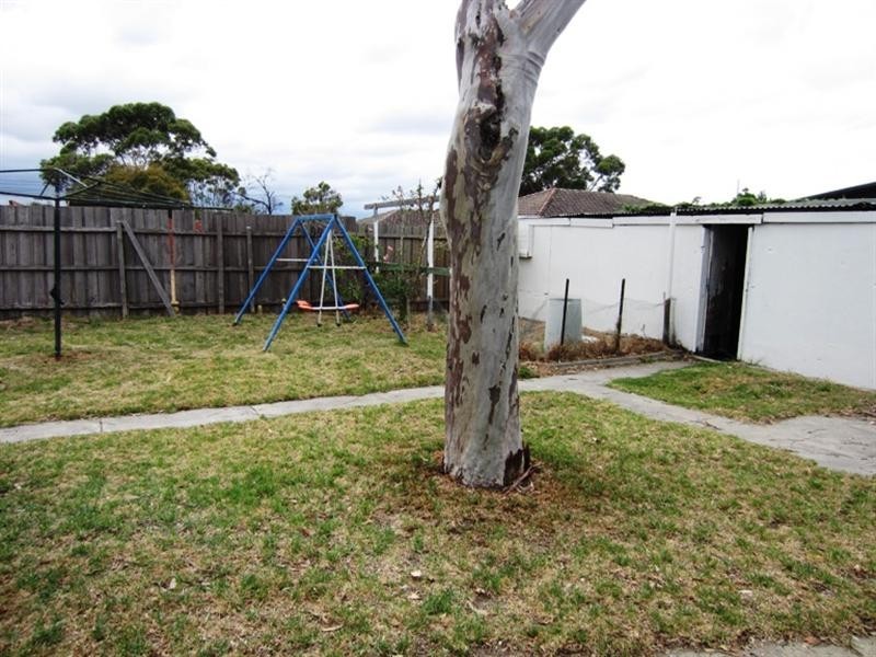 2 Berry Avenue, Edithvale VIC 3196