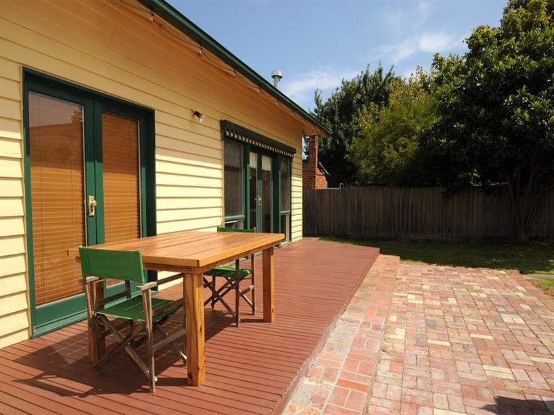 5 Oak Avenue, Cheltenham VIC 3192