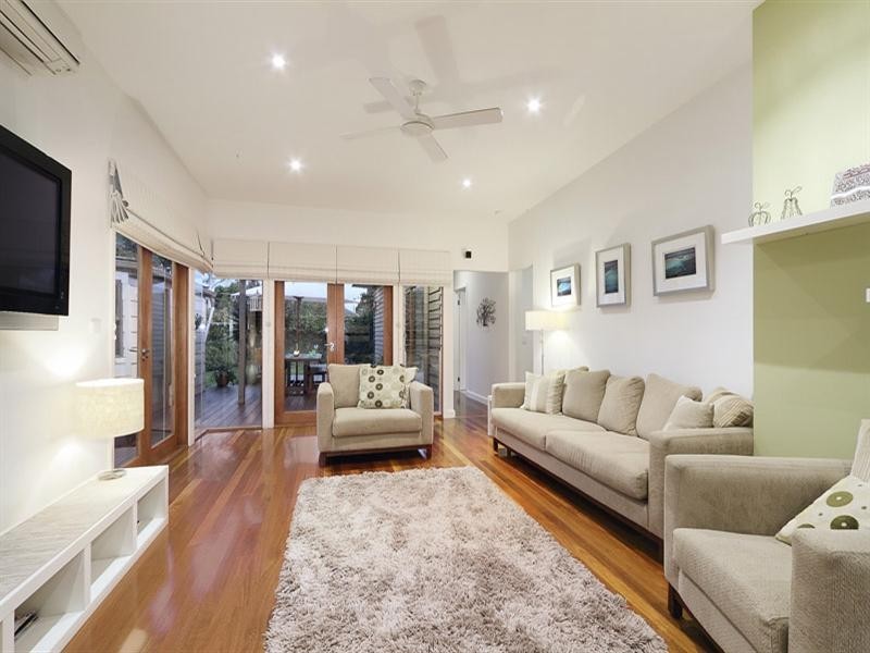 6 Troy Street, Bonbeach VIC 3196