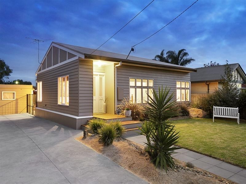 6 Troy Street, Bonbeach VIC 3196