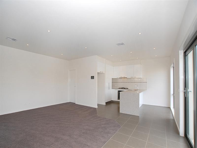 3/10 Rhode Island, Patterson Lakes VIC 3197