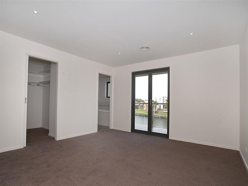 3/10 Rhode Island, Patterson Lakes VIC 3197