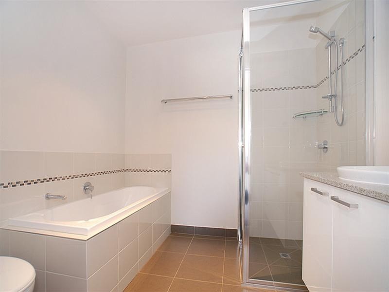 3/10 Rhode Island, Patterson Lakes VIC 3197