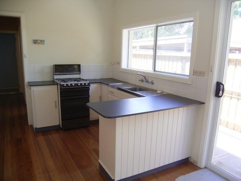 1/38 LOCHIEL Avenue, Edithvale VIC 3196