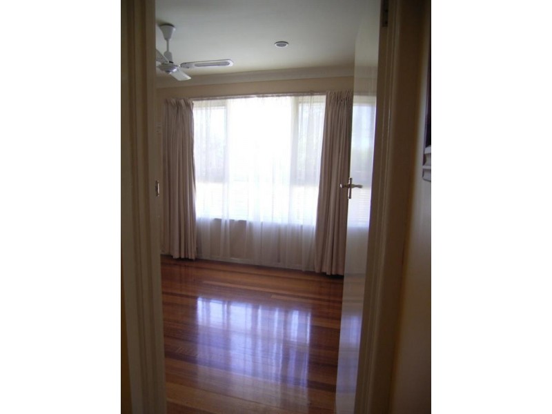 1/38 LOCHIEL Avenue, Edithvale VIC 3196